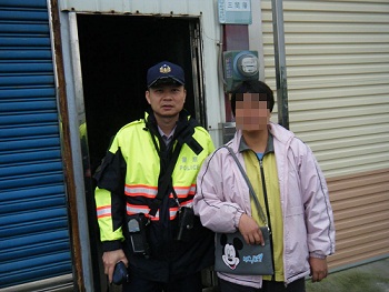 勸導婦人勿受騙