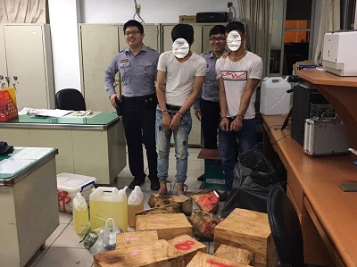 將人犯及贓物帶返所