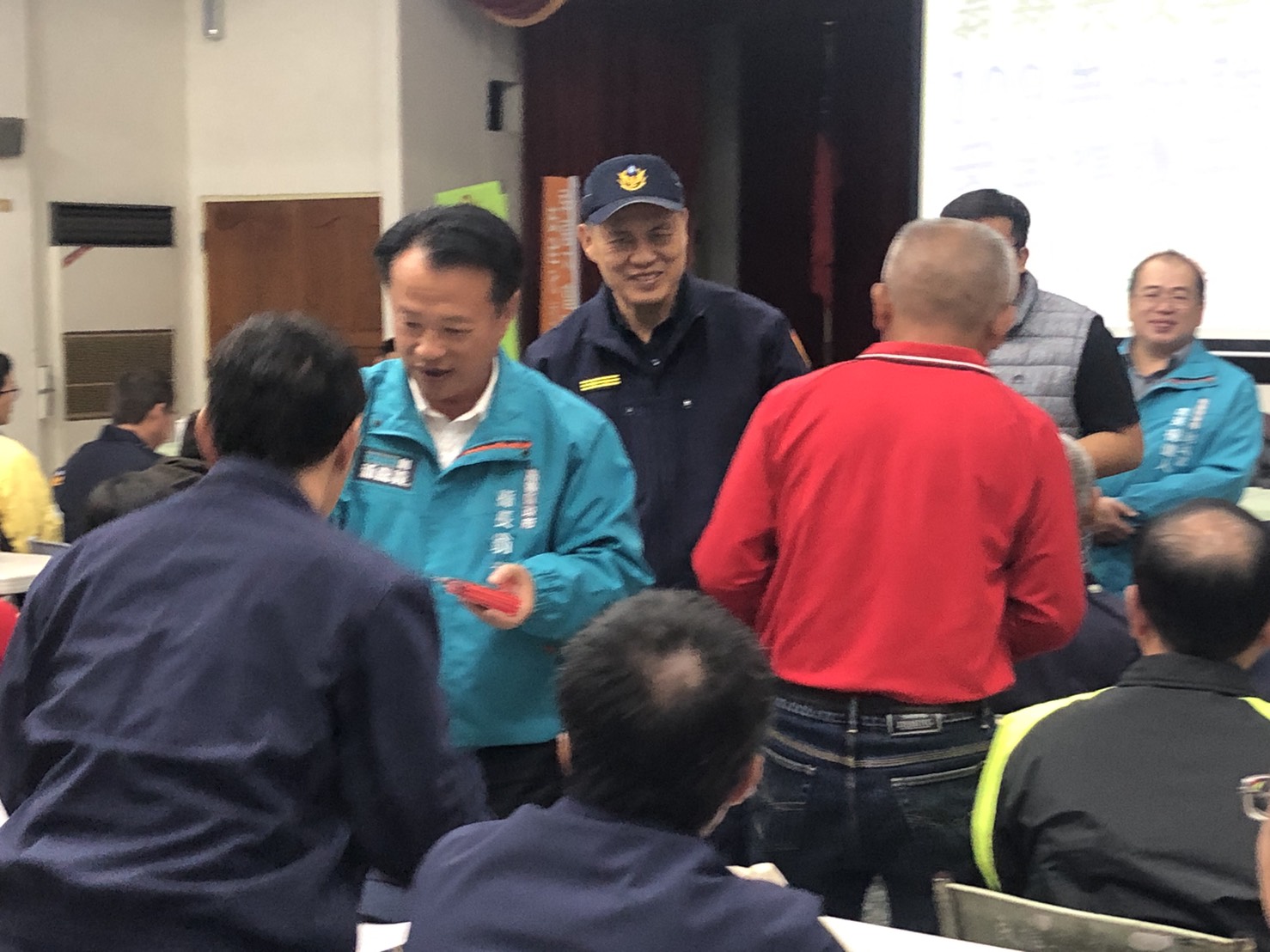 【縣長率局處首長暨民力幹部蒞臨民雄分局聯合慰問】