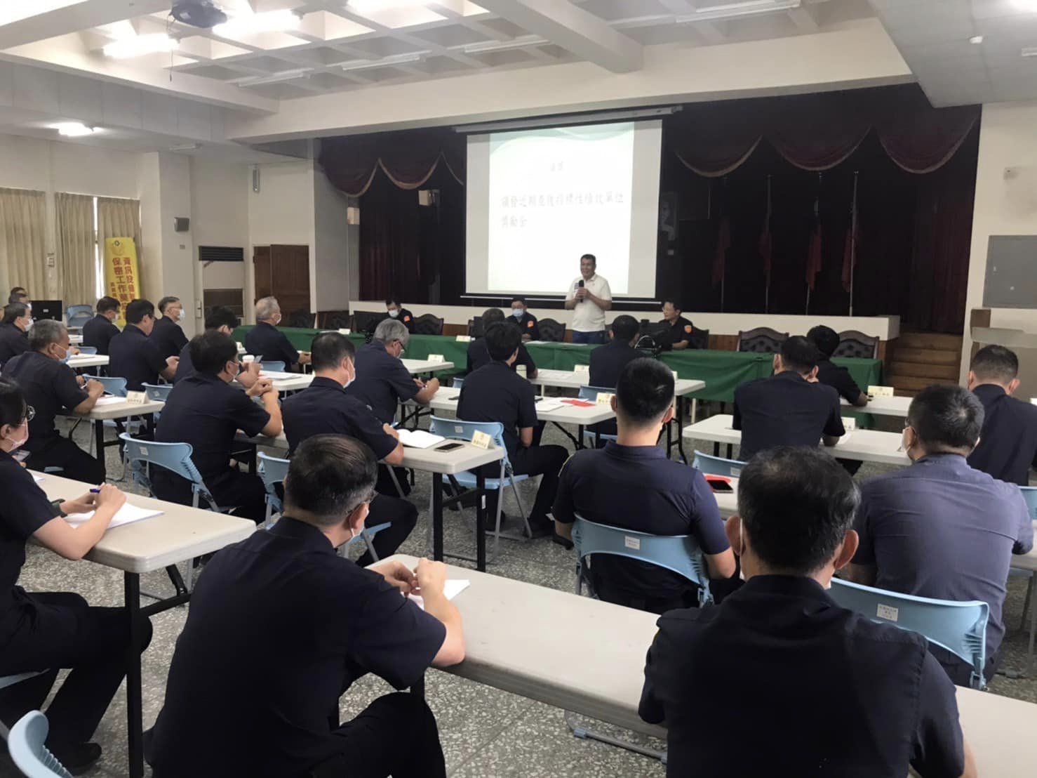 【民雄警近期查獲多起重大績效警友主任頒獎鼓勵士氣】
