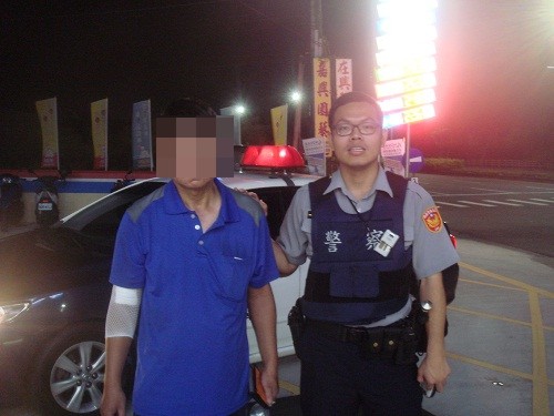 協助車禍事故人