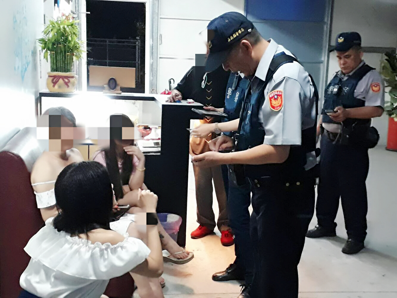 【民雄分局機動執行擴大臨檢專案】