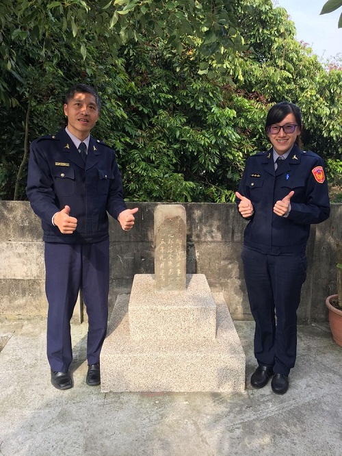 所長與員警合照