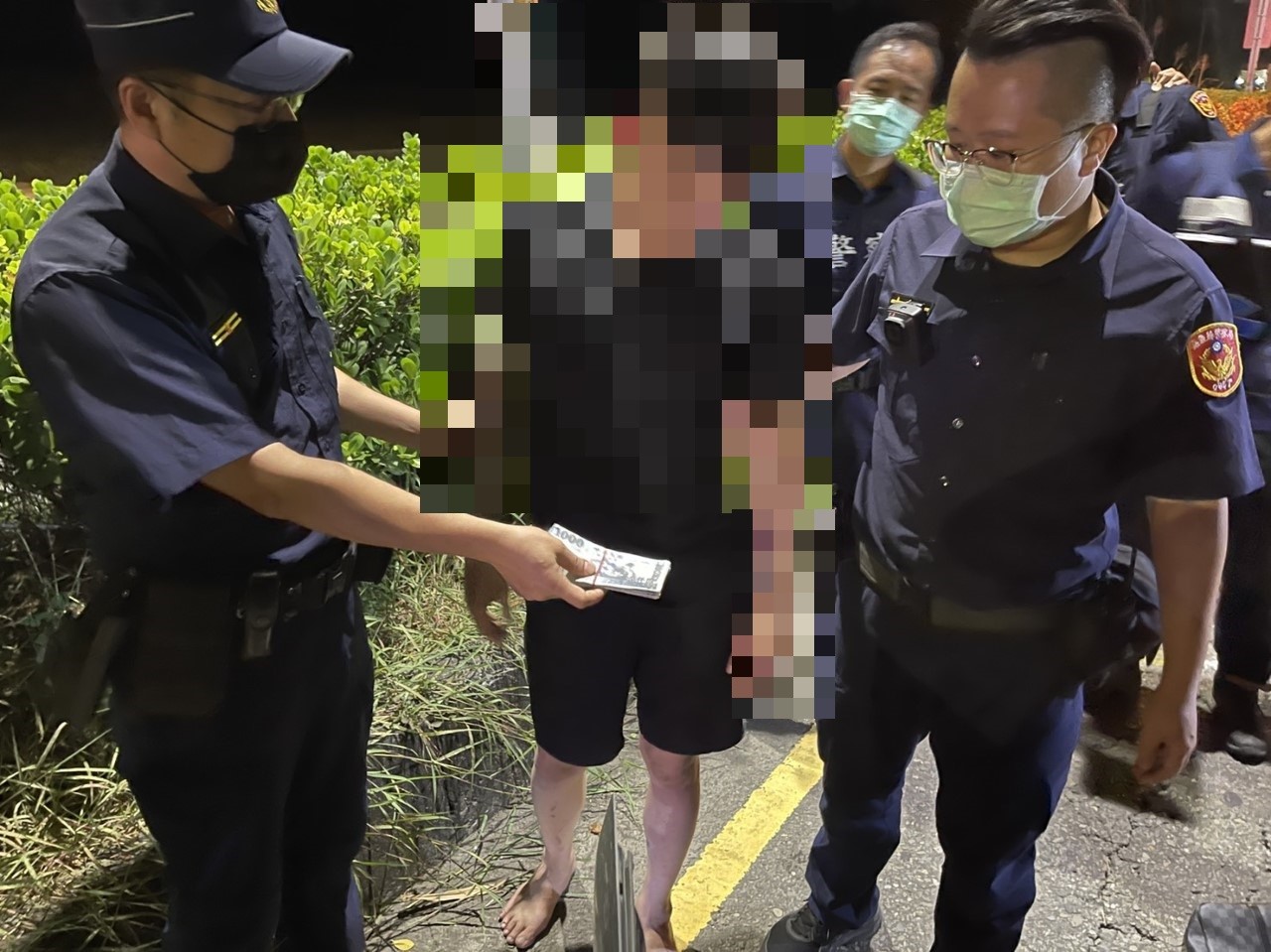 【「賊星該敗!使用偽鈔加油,故技重施,遇警盤查心虛逃逸,駕車自撞遭警隨後趕到逮捕」】