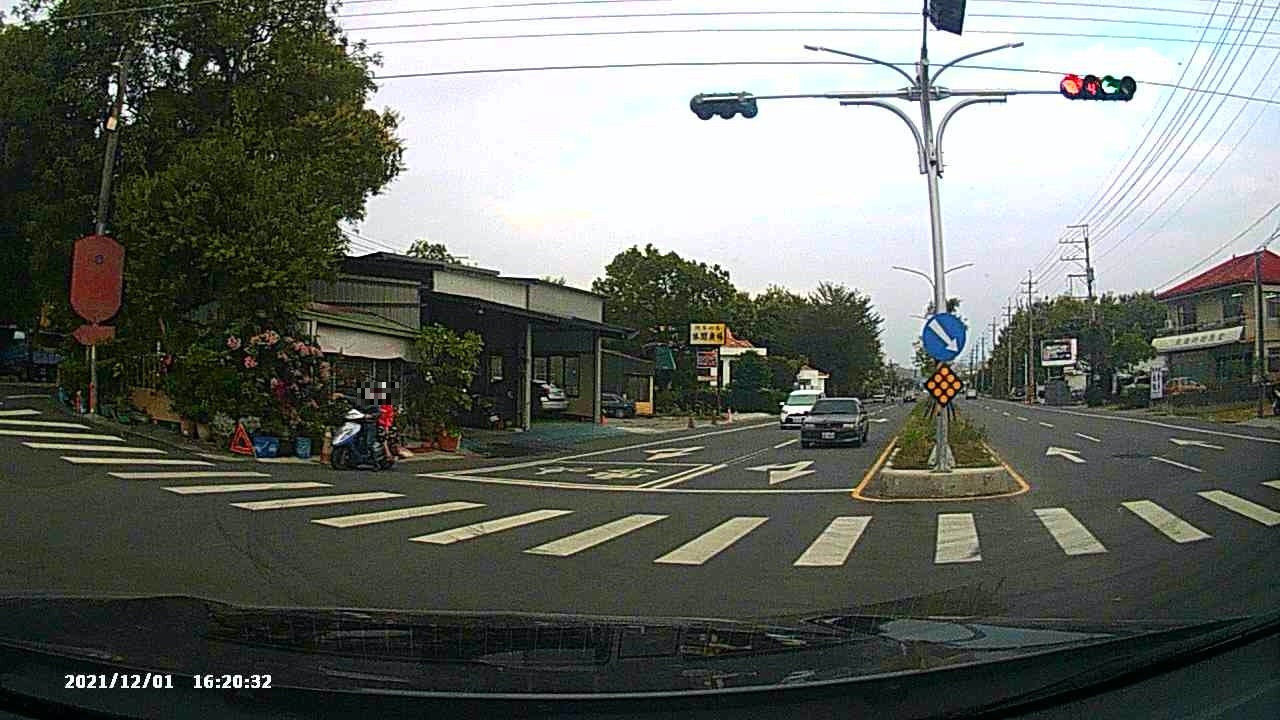 【孕婦下腹出血!!警火速協助送醫! 】